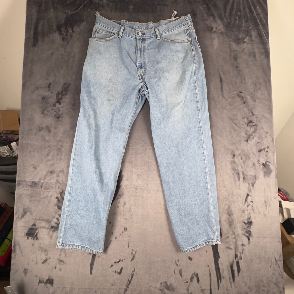 Levi's 550 Relaxed Fit Jeans Mens 40x32 Light Wash Denim Tapered Leg 4671